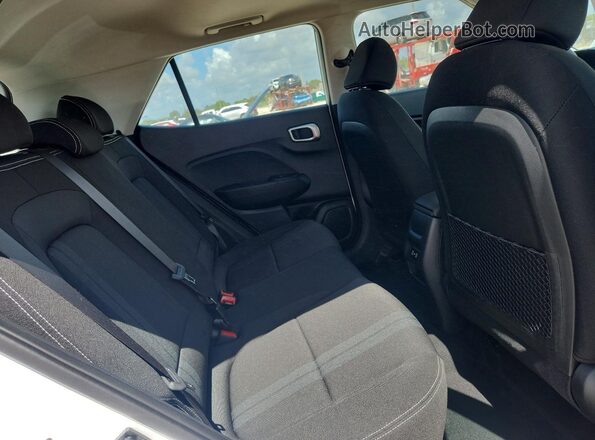 KMHRC8A34TU455769 2026 HYUNDAI VENUE White 