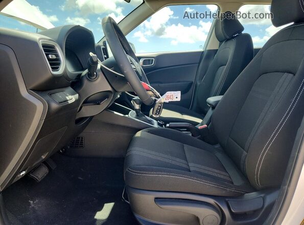 KMHRC8A34TU455769 2026 HYUNDAI VENUE White 