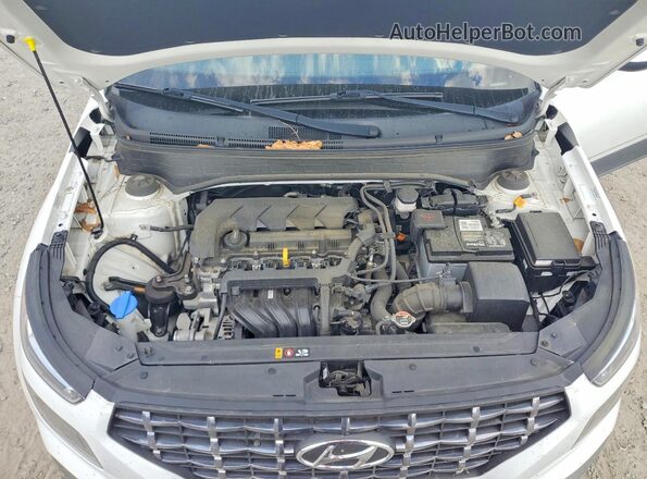 KMHRC8A35MU070948 2021 HYUNDAI VENUE White Սալոնի հետևի տեսք