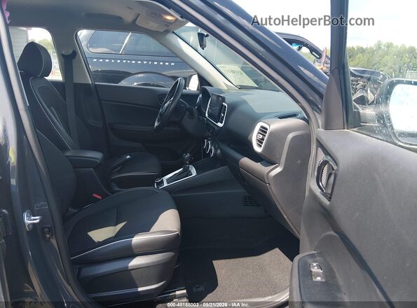 KMHRC8A35PU276937 2023 HYUNDAI VENUE Pewter Front interior view
