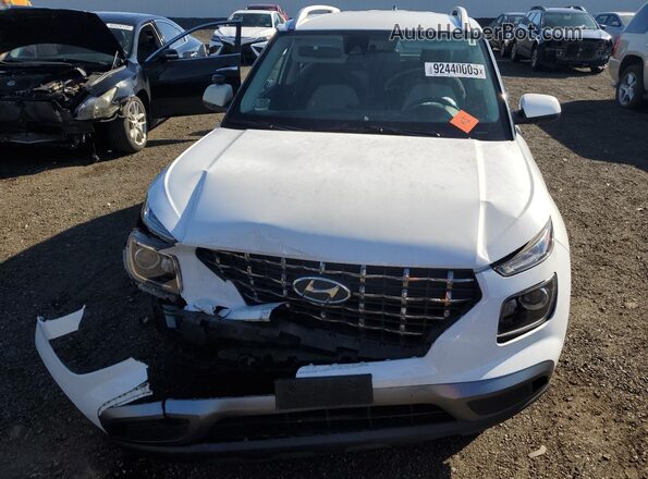 KMHRC8A36MU103746 2021 HYUNDAI VENUE White Widok z przodu