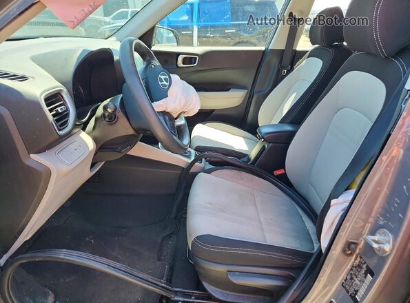 KMHRC8A37LU038159 2020 HYUNDAI VENUE Gray Widok wnętrza z przodu