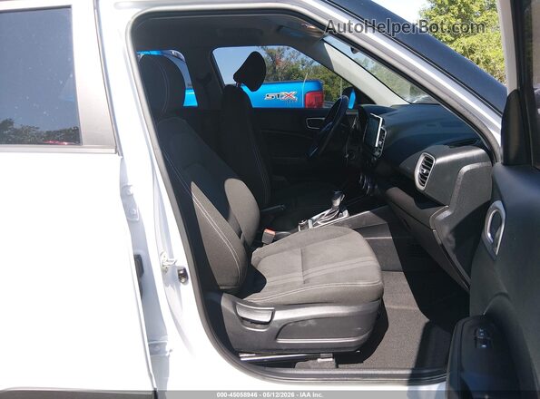 KMHRC8A37MU129546 2021 HYUNDAI VENUE Белый Вид салона спереди