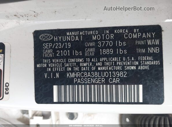 KMHRC8A38LU013982 2020 HYUNDAI VENUE White Widok komory silnika
