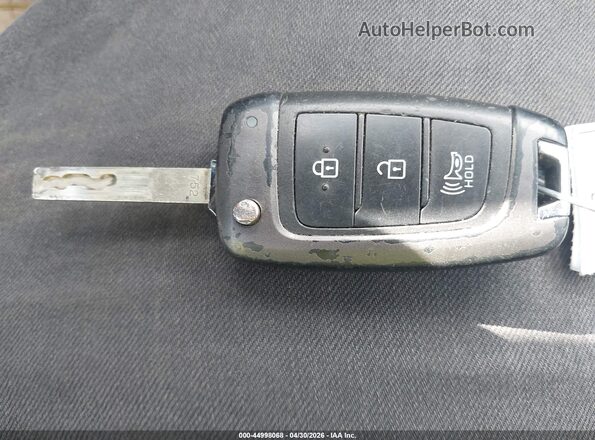 KMHRC8A38LU013982 2020 HYUNDAI VENUE White Widok deski rozdzielczej