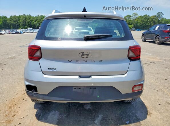 KMHRC8A38NU200058 2022 HYUNDAI VENUE Silver 