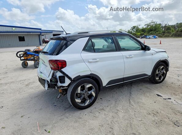 KMHRC8A38SU370691 2025 HYUNDAI VENUE White 
