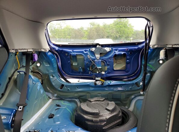 KMHRC8A38SU406850 2025 HYUNDAI VENUE Blue Vista de los asientos traseros