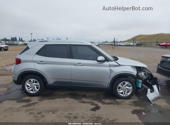 KMHRC8A39LU026448 2020 HYUNDAI VENUE Silver Вид задньої частини салону