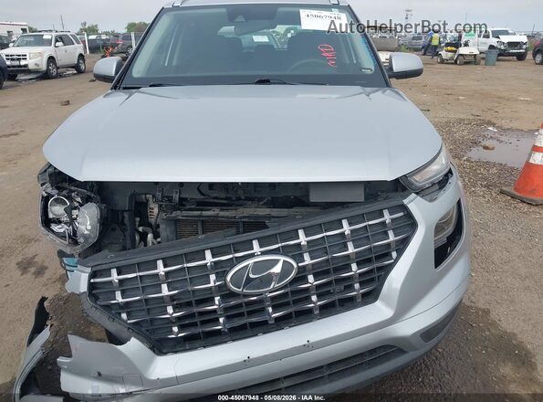 KMHRC8A39LU026448 2020 HYUNDAI VENUE Silver Вид спереду