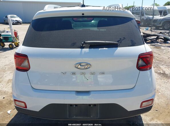 KMHRC8A39PU252608 2023 HYUNDAI VENUE White 