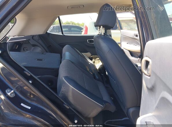 KMHRC8A3XPU262029 2023 HYUNDAI VENUE Gray VIN კოდის სტიკერის ხედი