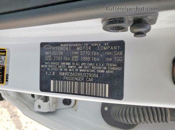 KMHRC8A3XRU329084 2024 HYUNDAI VENUE White Widok wnętrza 360 stopni