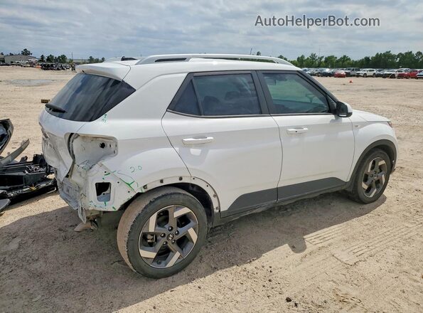 KMHRC8A3XRU329084 2024 HYUNDAI VENUE White Tył prawy