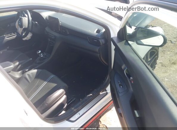 KMHT36AH8NU014137 2022 HYUNDAI VELOSTER N White Vista interior delantera