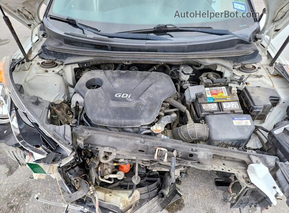KMHTC6AD2HU305492 2017 HYUNDAI VELOSTER Белый Вид задней части салона