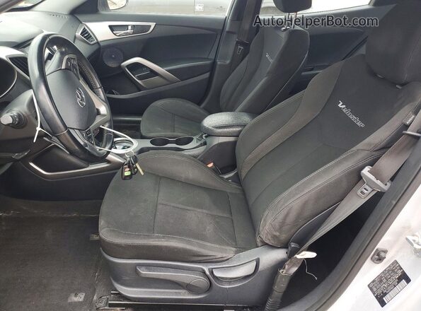 KMHTC6AD2HU306092 2017 HYUNDAI VELOSTER Silver წინა სალონის ხედი