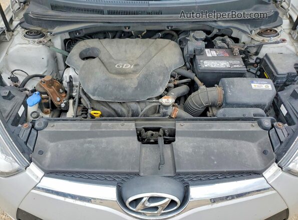KMHTC6AD2HU306092 2017 HYUNDAI VELOSTER Silver უკანა სალონის ხედი