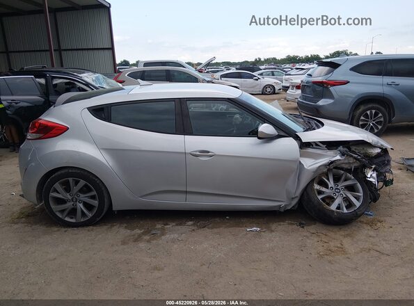 KMHTC6AD2HU311356 2017 HYUNDAI VELOSTER Silver Սալոնի հետևի տեսք