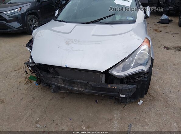 KMHTC6AD2HU311356 2017 HYUNDAI VELOSTER Silver Դիմացի տեսք