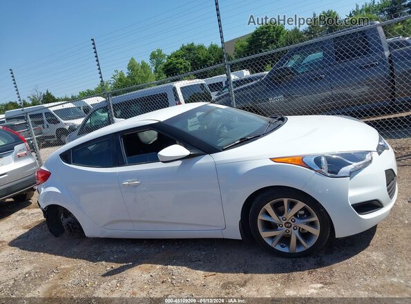 KMHTC6AD3GU289625 2016 HYUNDAI VELOSTER White Вид задньої частини салону
