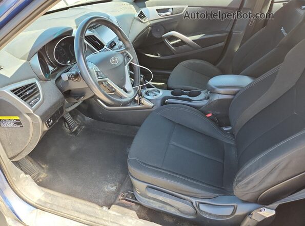 KMHTC6AD4HU322391 2017 HYUNDAI VELOSTER Blue Front interior view