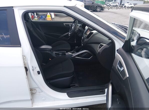 KMHTC6AD6GU256182 2016 HYUNDAI VELOSTER White 