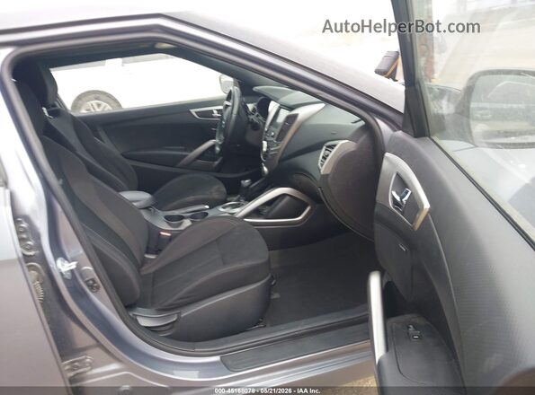 KMHTC6AD8HU314407 2017 HYUNDAI VELOSTER Серый Вид салона спереди