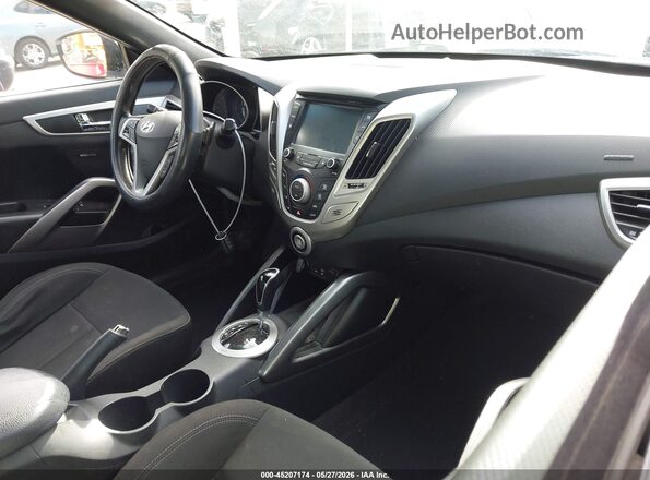 KMHTC6ADXHU320953 2017 HYUNDAI VELOSTER Белый Вид салона спереди