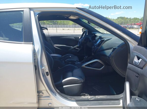 KMHTC6AE2GU272887 2016 HYUNDAI VELOSTER Silver Սալոնի դիմացի տեսք