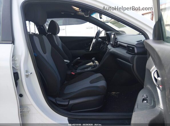 KMHTG6AF1LU024606 2020 HYUNDAI VELOSTER Белый Вид салона спереди