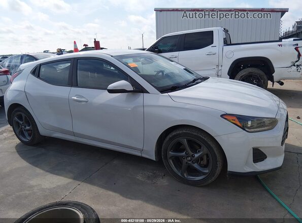 KMHTG6AF1LU024606 2020 HYUNDAI VELOSTER Белый Вид задней части салона