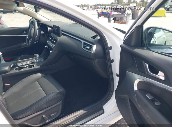 KMTG14SC2TU164973 2026 GENESIS G70 White Vista interior delantera