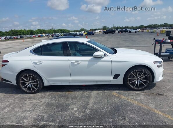 KMTG14SC2TU164973 2026 GENESIS G70 White Vista interior trasera