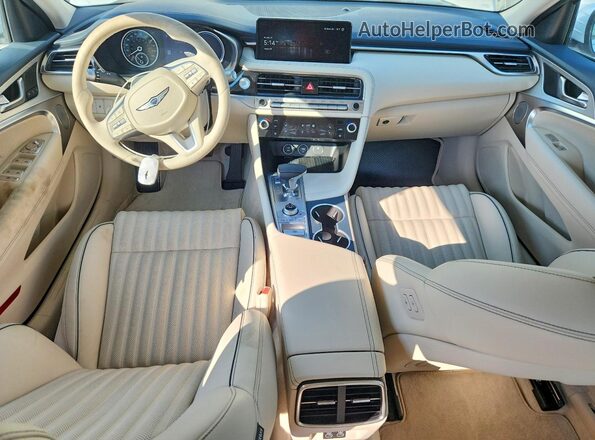 KMTG24SC1TU169076 2026 GENESIS G70 Белый Вид панели приборов