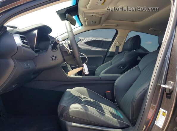 KMTG24SC4TU159786 2026 GENESIS G70 Gray Вид салону спереду