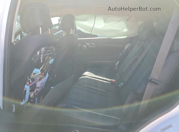 KMUHCESC2RU176386 2024 GENESIS GV80 White Rear interior view