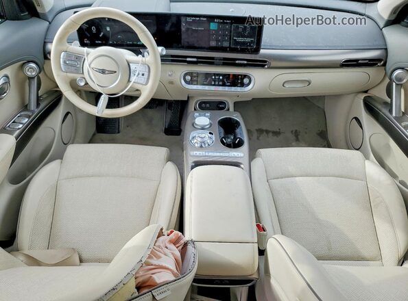 KMUKCDTC2PU017007 2023 GENESIS GV60 Red Widok deski rozdzielczej
