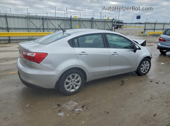 KNADM4A30H6086308 2017 KIA RIO Silver Задня права чверть