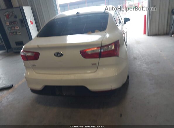 KNADM4A32G6561150 2016 KIA RIO Белый 