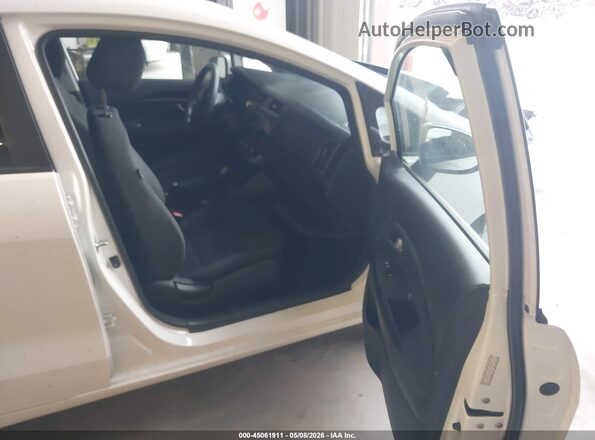 KNADM4A32G6561150 2016 KIA RIO Белый 