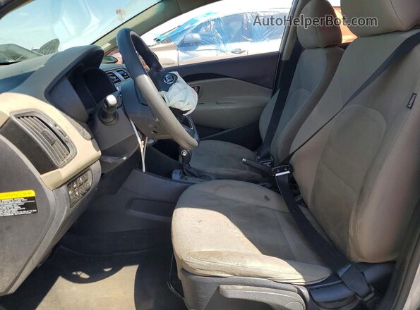 KNADM4A37G6540665 2016 KIA RIO Silver Widok wnętrza z przodu