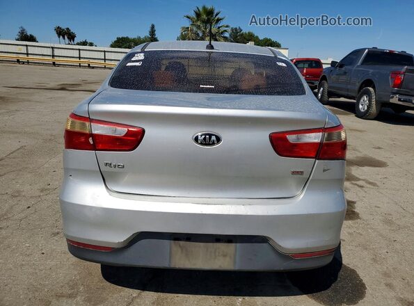 KNADM4A37G6540665 2016 KIA RIO Silver Widok z tyłu