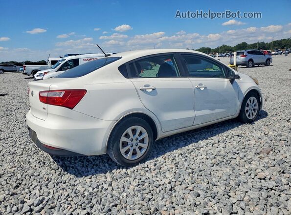 KNADM4A39G6639004 2016 KIA RIO White Задня права чверть