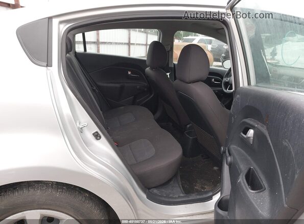 KNADM4A3XG6678992 2016 KIA RIO Silver VIN կոդի պիտակի տեսք