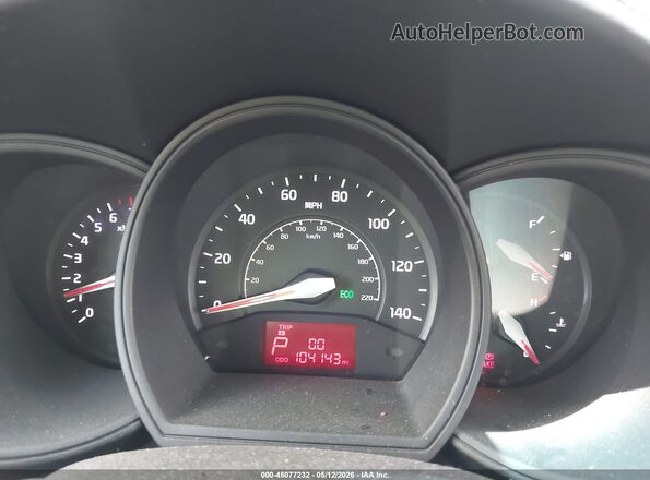 KNADN5A3XG6668143 2016 KIA RIO Gray Vista de los asientos traseros