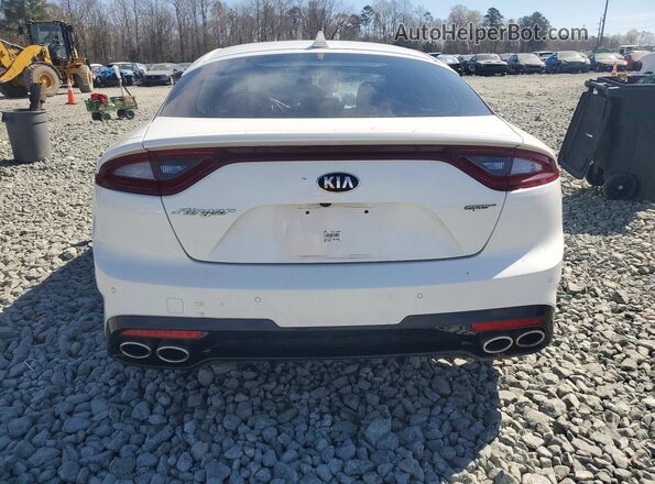 KNAE35LC4J6032431 2018 KIA STINGER White Rear view