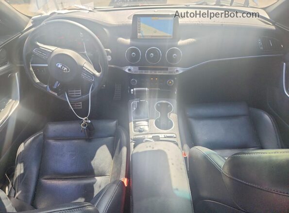 KNAE45LC6L6072008 2020 KIA STINGER White Vista del salpicadero
