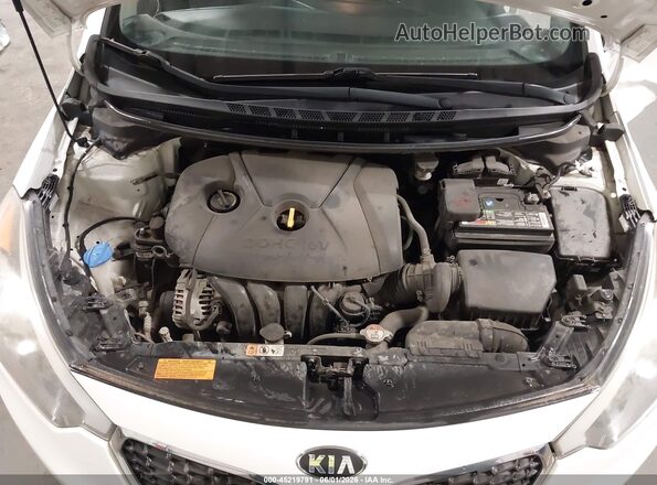 KNAFK4A65G5610260 2016 KIA FORTE White Vista trasera