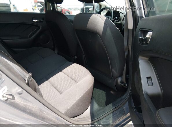 KNAFK4A6XG5569592 2016 KIA FORTE Gray VIN sticker view